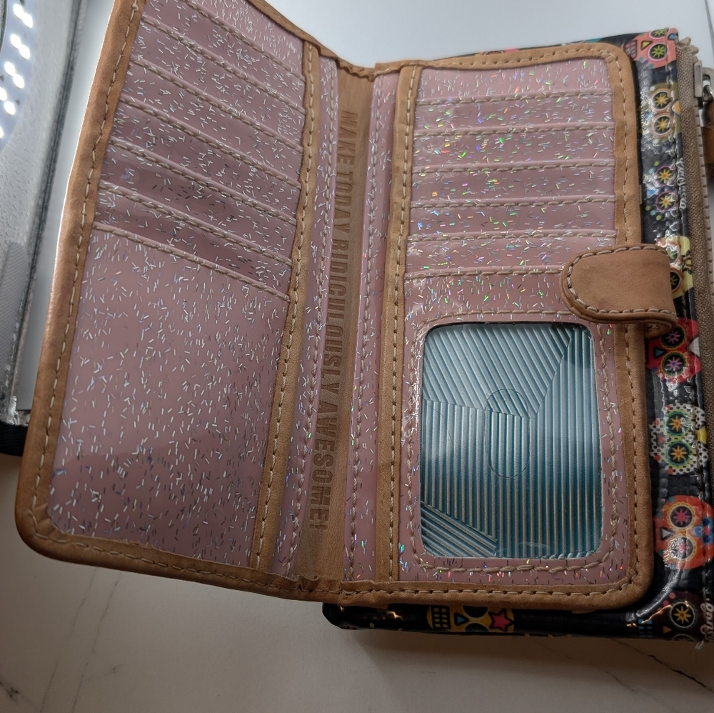 Consuela Wristlet Wallet And Tote Sugar Skull Pattern Set - Picture 3 of 16